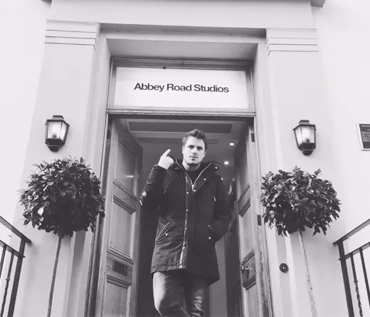 El cantante espaol Dani Martn est grabando su tercer lbum en los mticos estudios de Abbey Road.